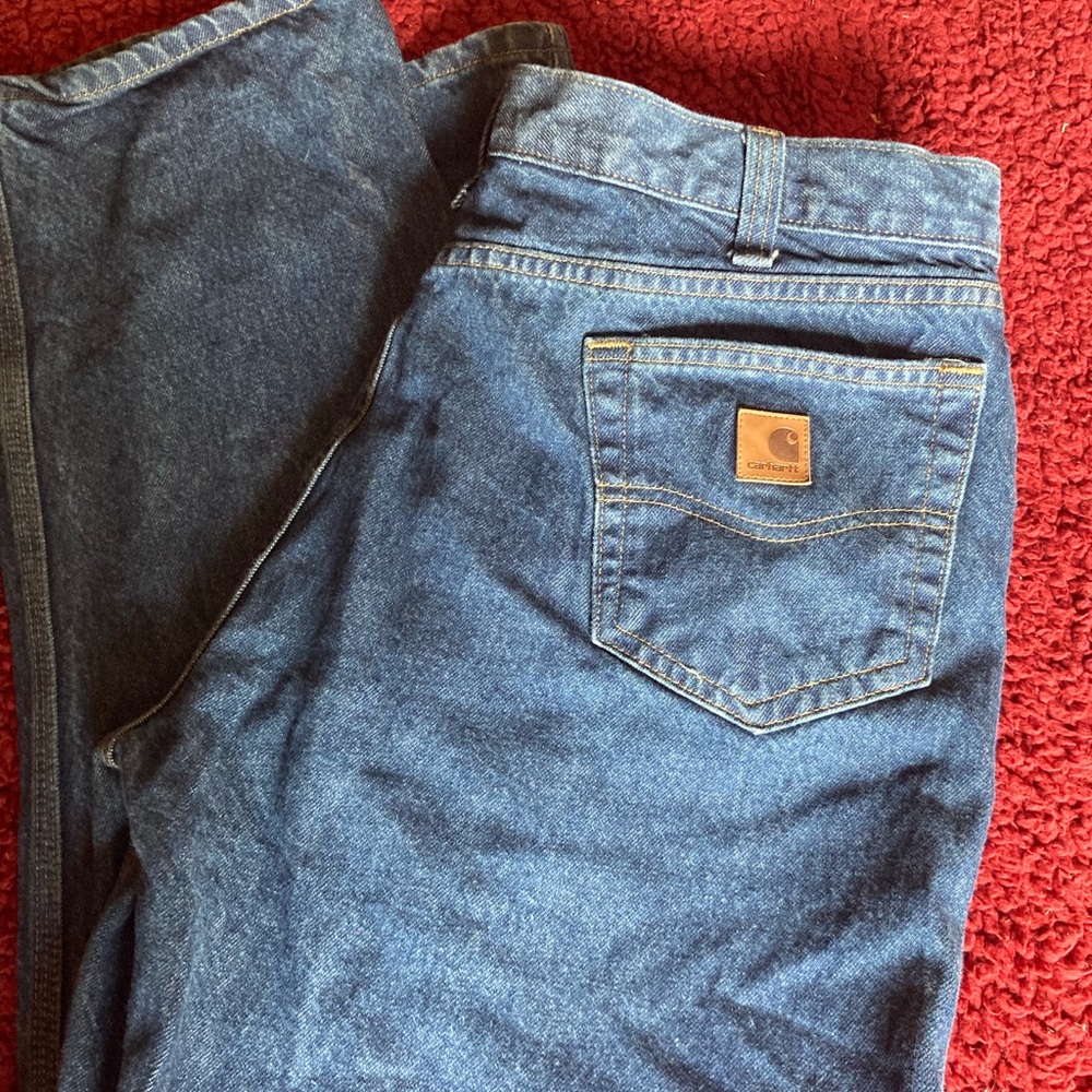 Carhartt medium dark wash jeans 40x32 excellent condition!